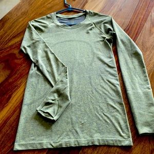 Swiftly Tech Long Sleeve 2.0